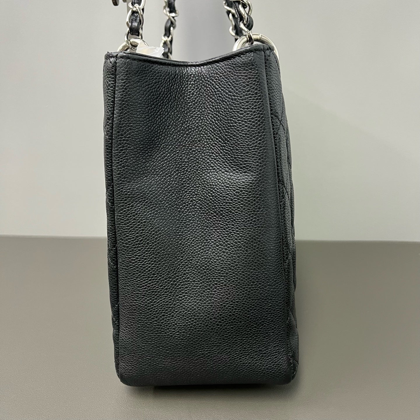 Chanel - GST - Leather - Black - (Large)