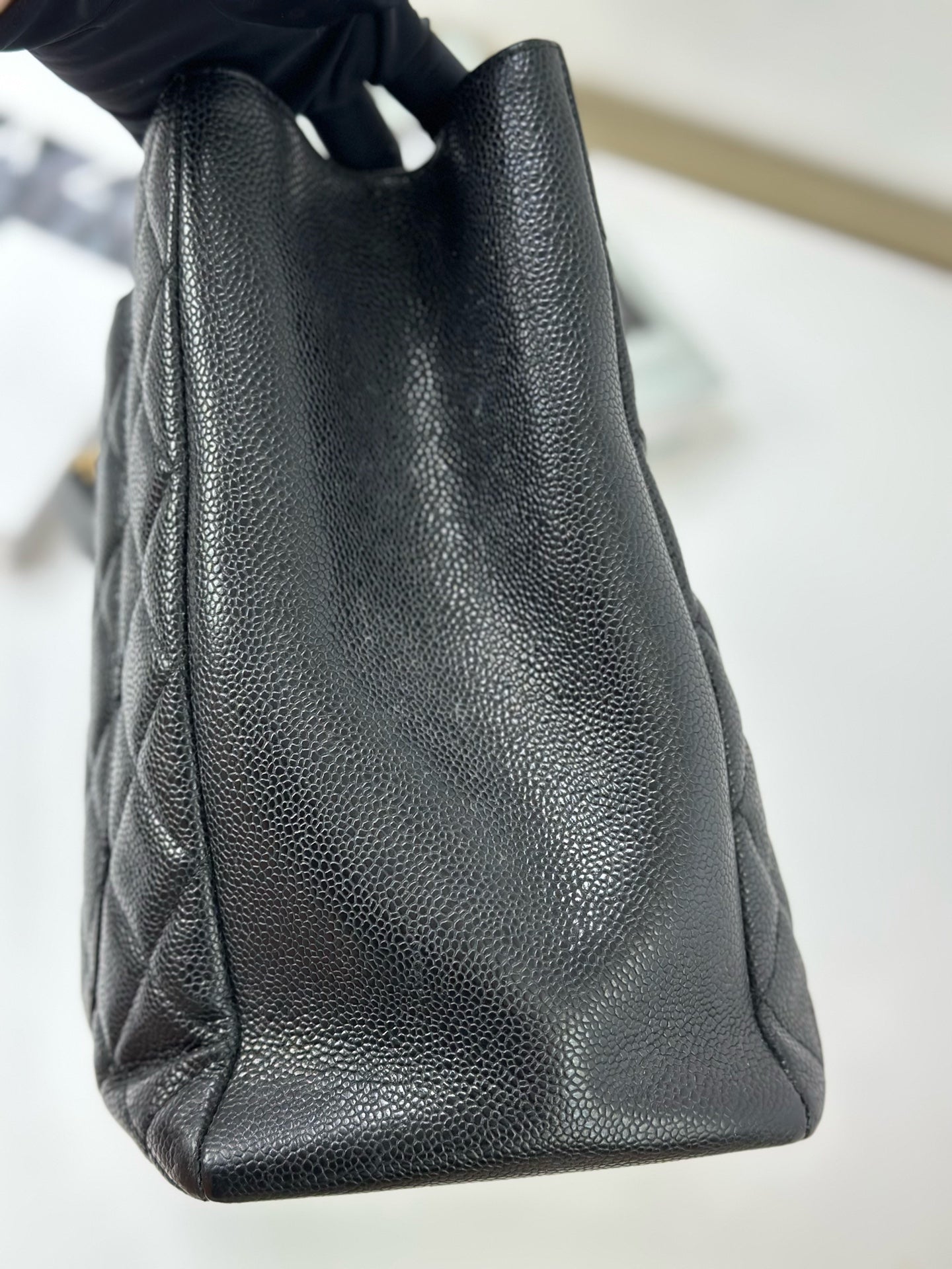 Chanel - GST - Leather - Black - (large)