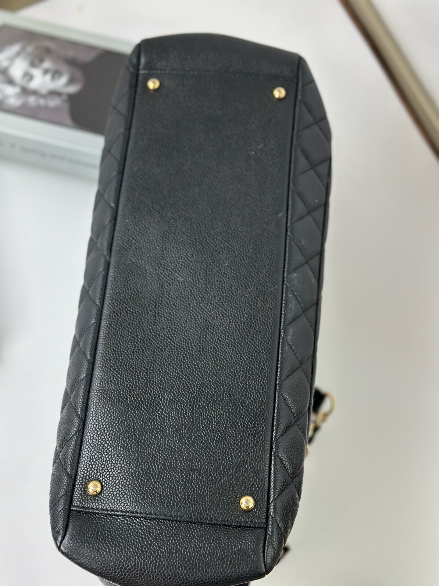 Chanel - GST - Leather - Black - (large)