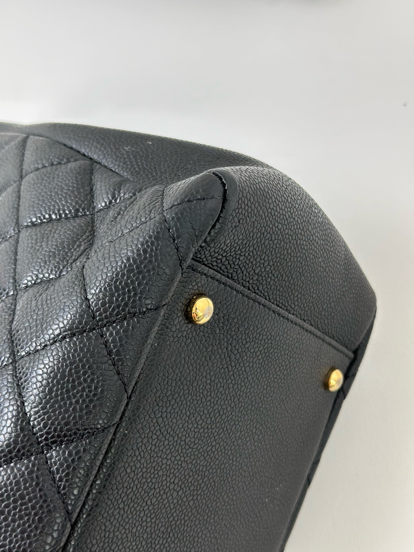 Chanel - GST - Leather - Black - (large)