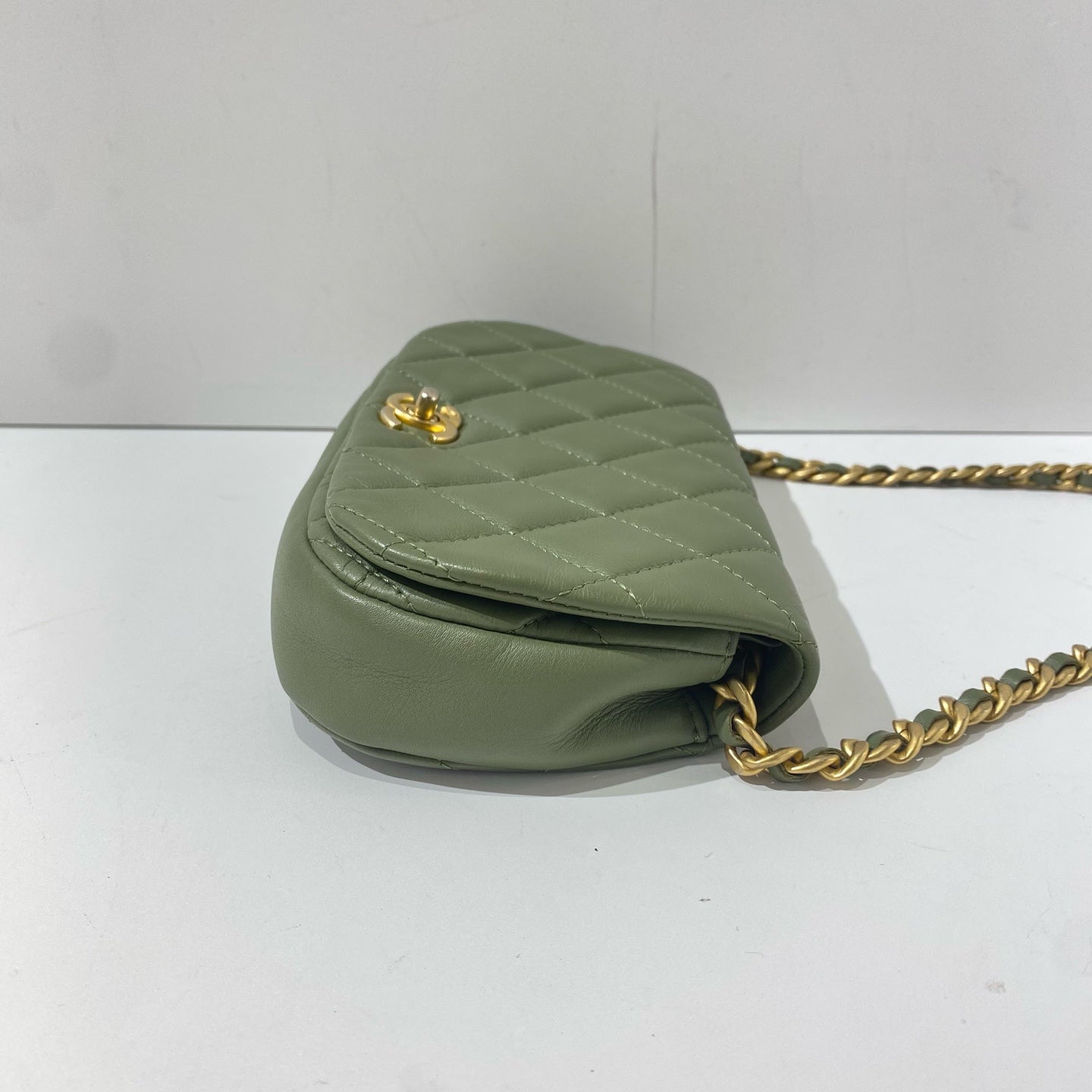 Chanel - Half-Moon Flap Bag - Lambskin leather - Avocado Green - (Mini)