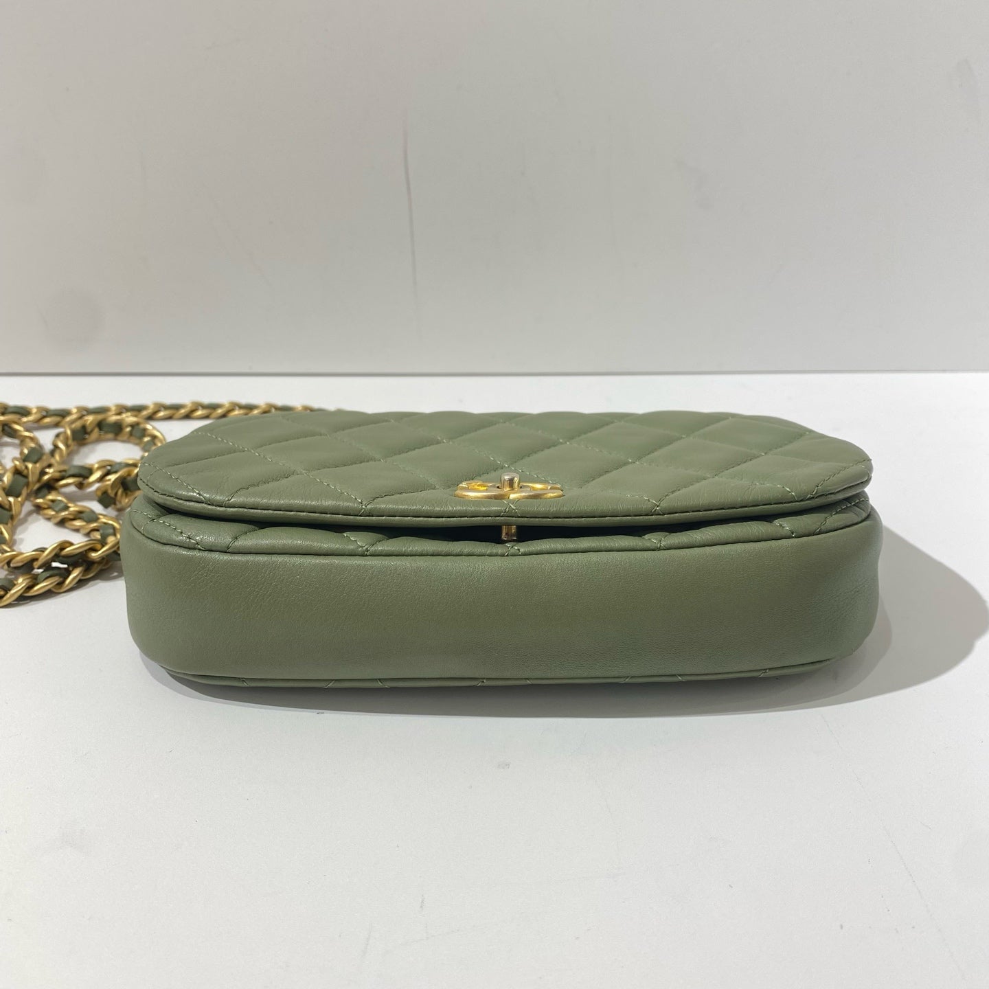 Chanel - Half-Moon Flap Bag - Lambskin leather - Avocado Green - (Mini)