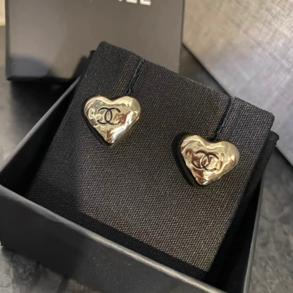 Chanel - Heart CC Earrings - Gold plated - Gold