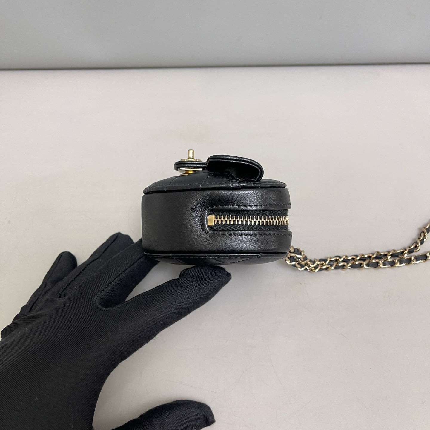 Chanel - Heart - Leather - Black - (mini)