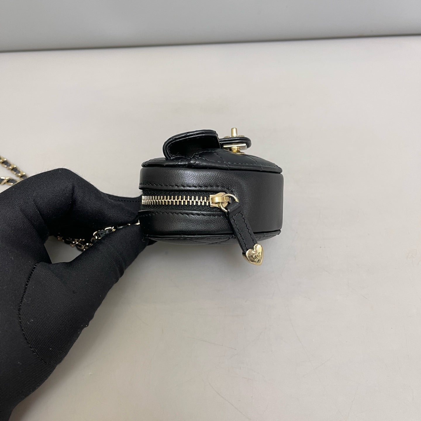 Chanel - Heart - Leather - Black - (mini)