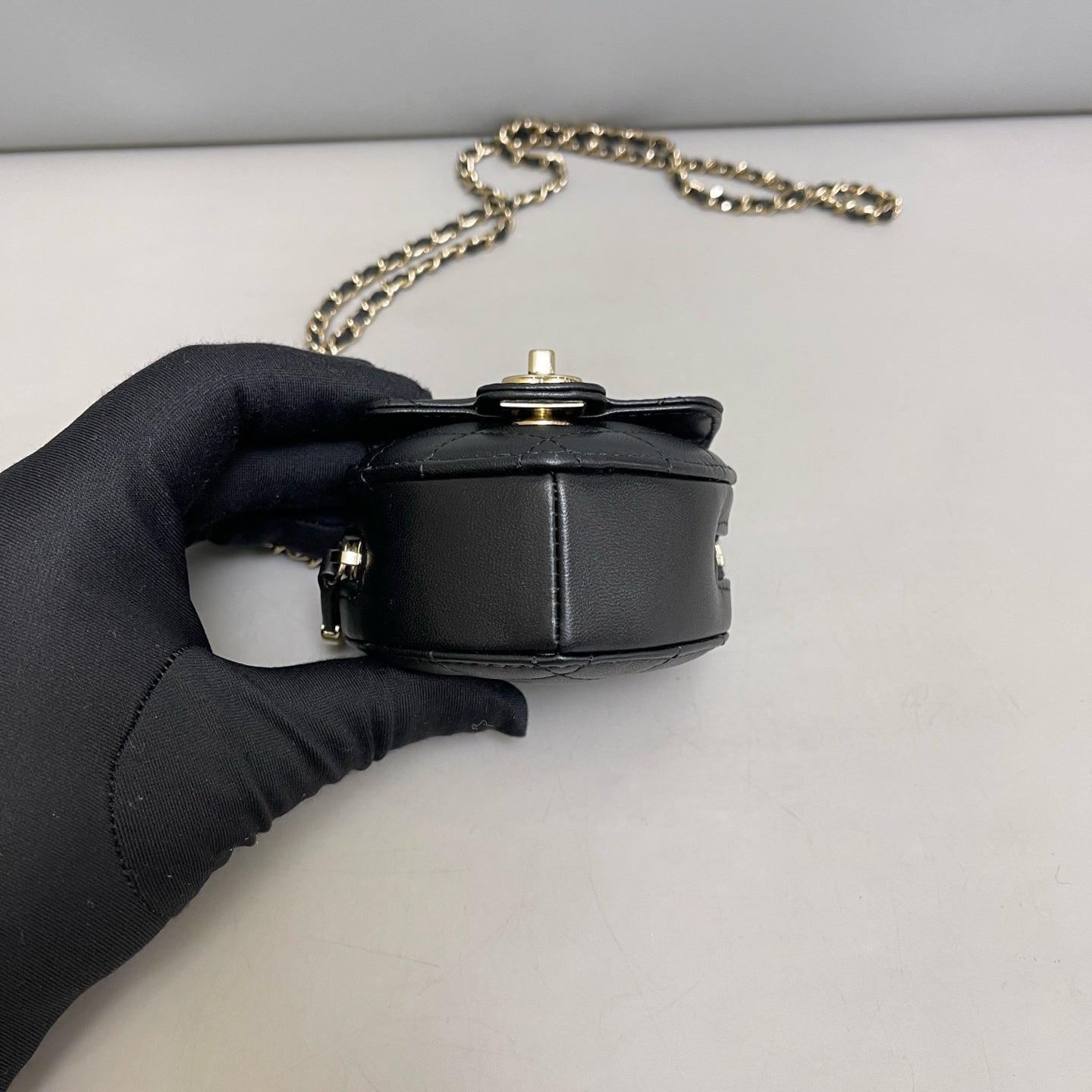Chanel - Heart - Leather - Black - (mini)