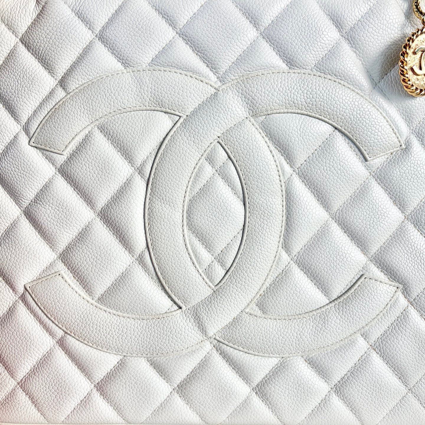 Chanel - Hilton Handbag - Caviar leather - White - (medium)