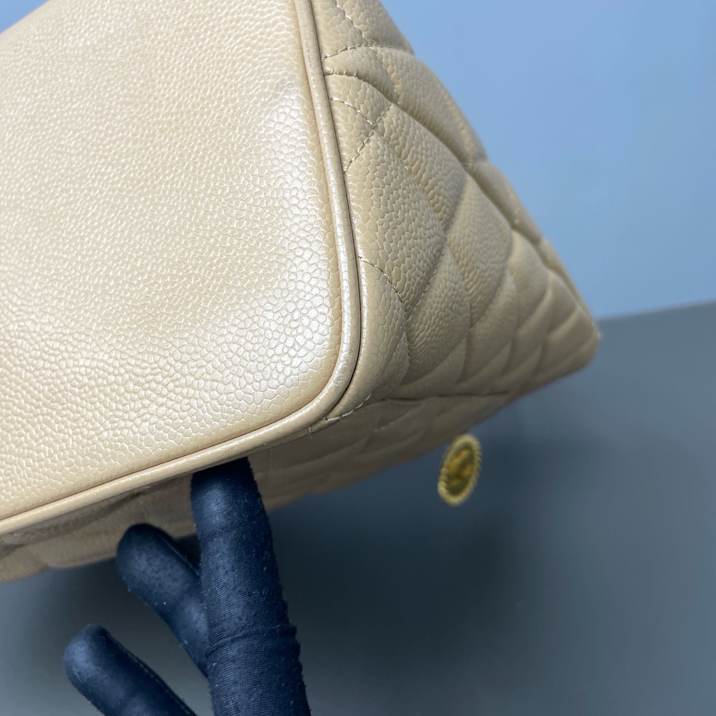 Chanel - Hilton Tote - Leather - Beige - (Other)