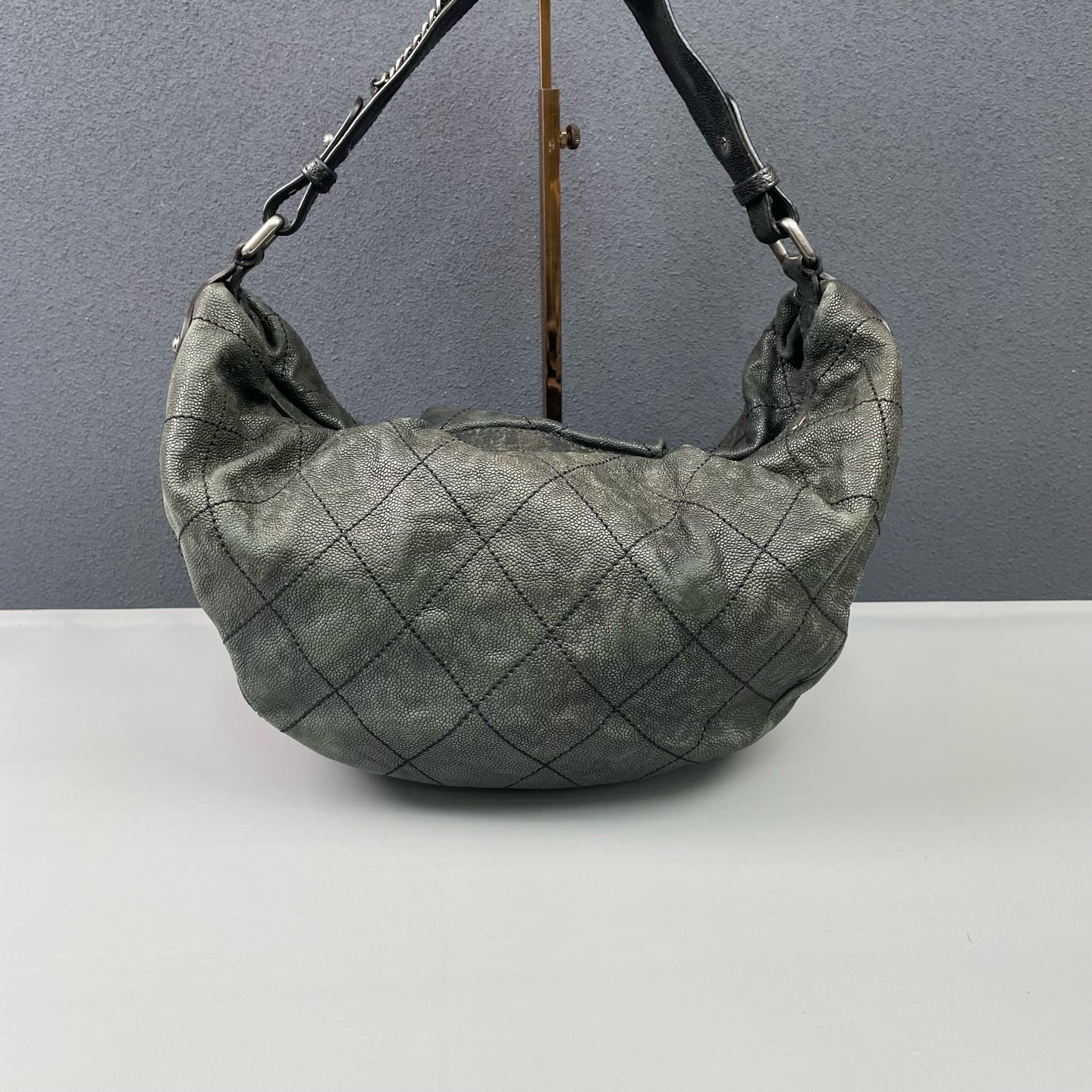 Chanel - Hobo Bag - Caviar leather - Metallic Dark Grey - (Large)