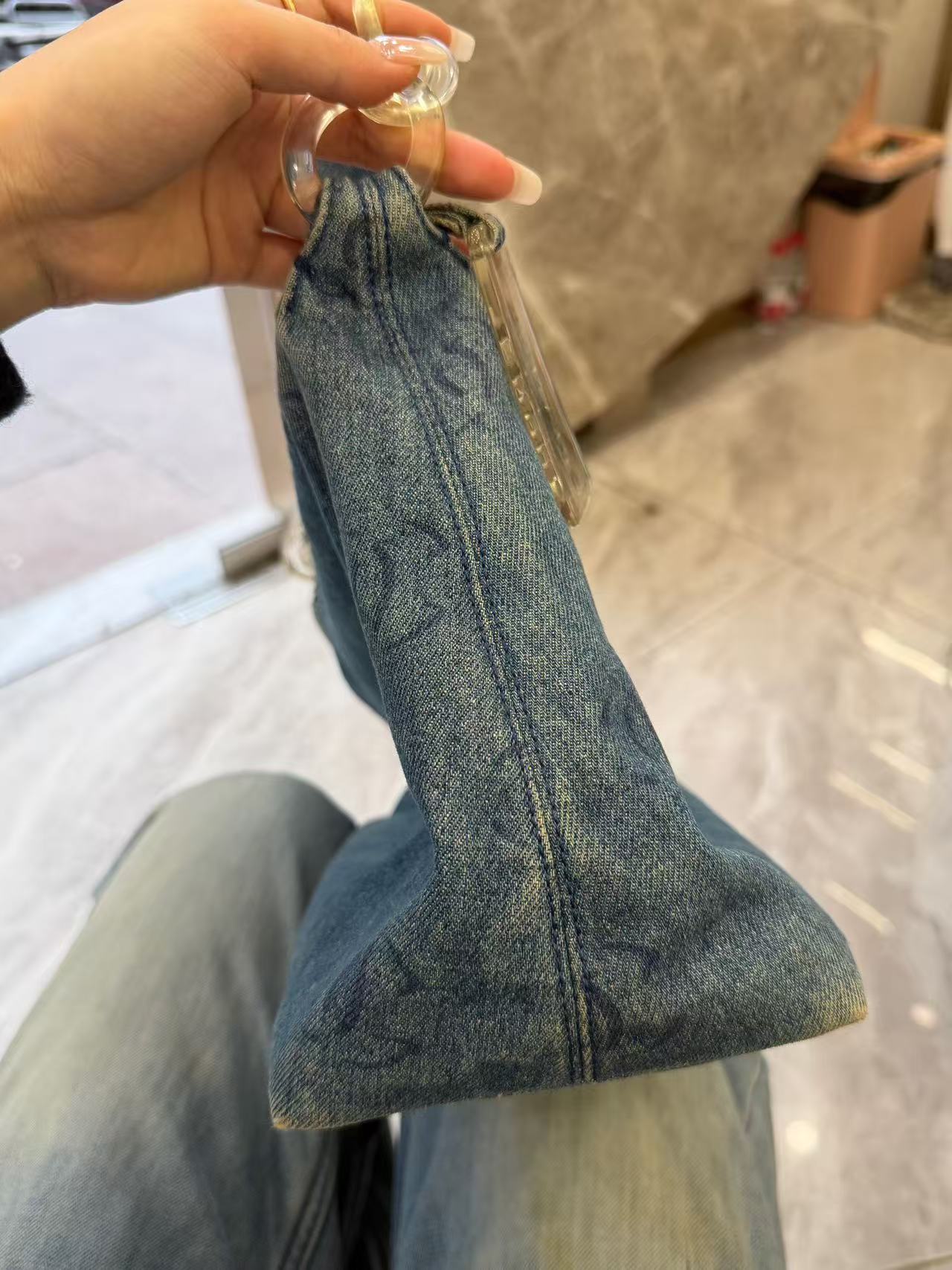 Chanel - Hobo Bag - Denim - Blue - (large)