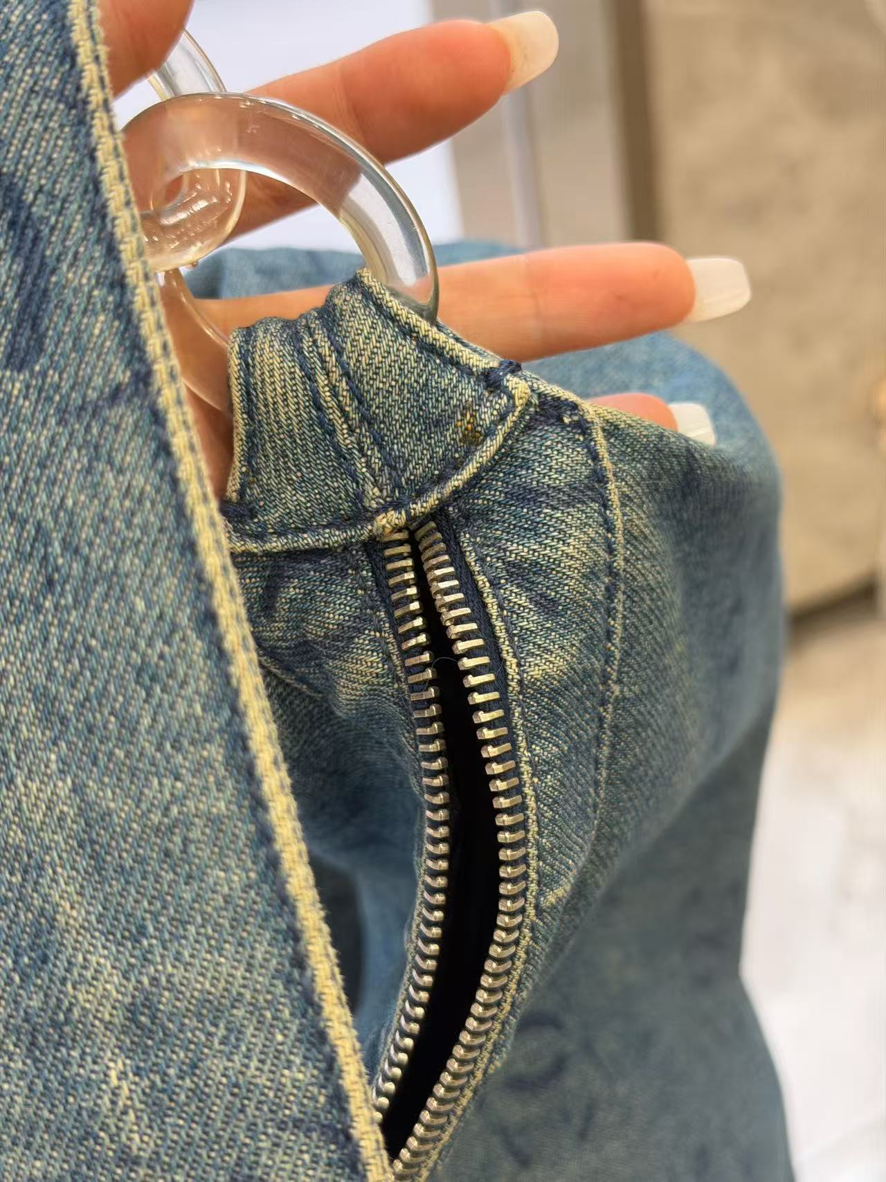 Chanel - Hobo Bag - Denim - Blue - (large)