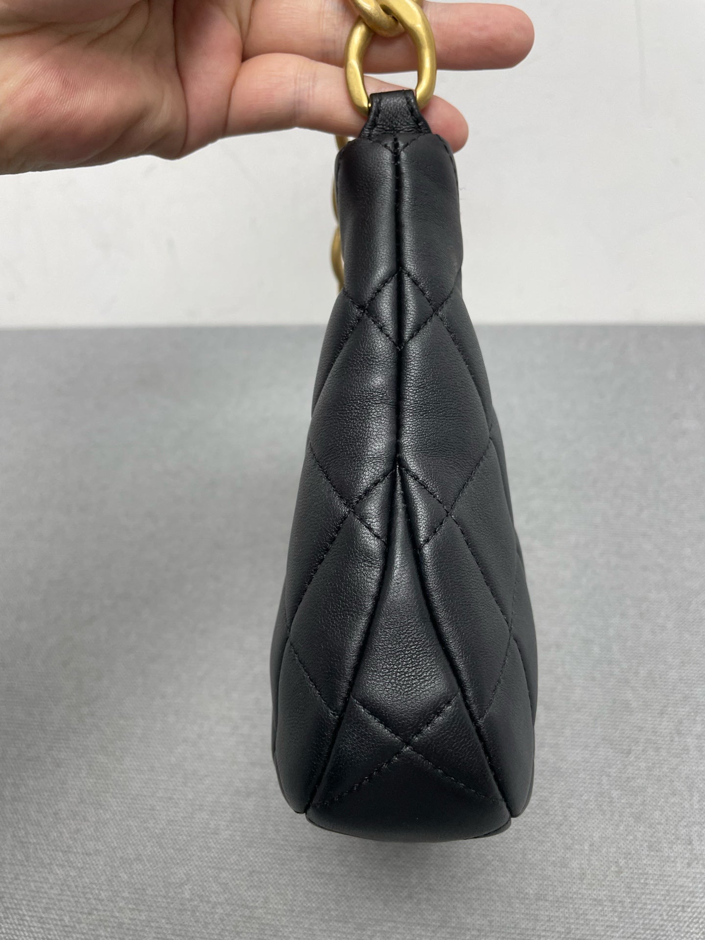 Chanel - Hobo - Leather - Black - (mini)