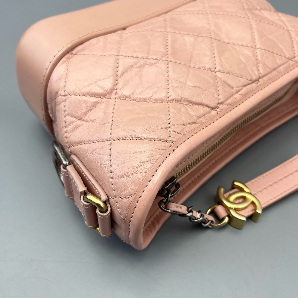 Chanel - Hobo - Leather - Pink - (small)