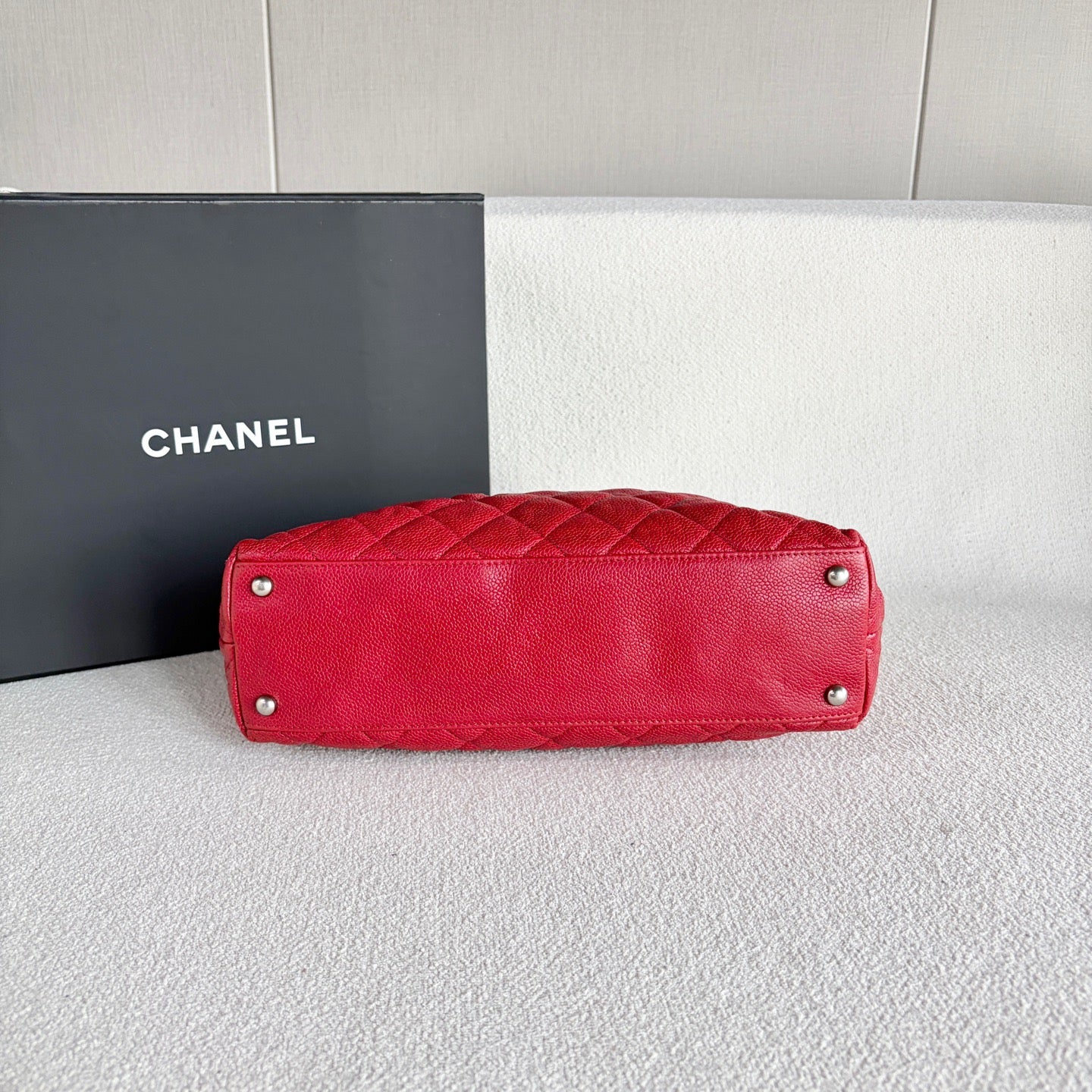 Chanel - Hobo - Leather - Red - (Medium)