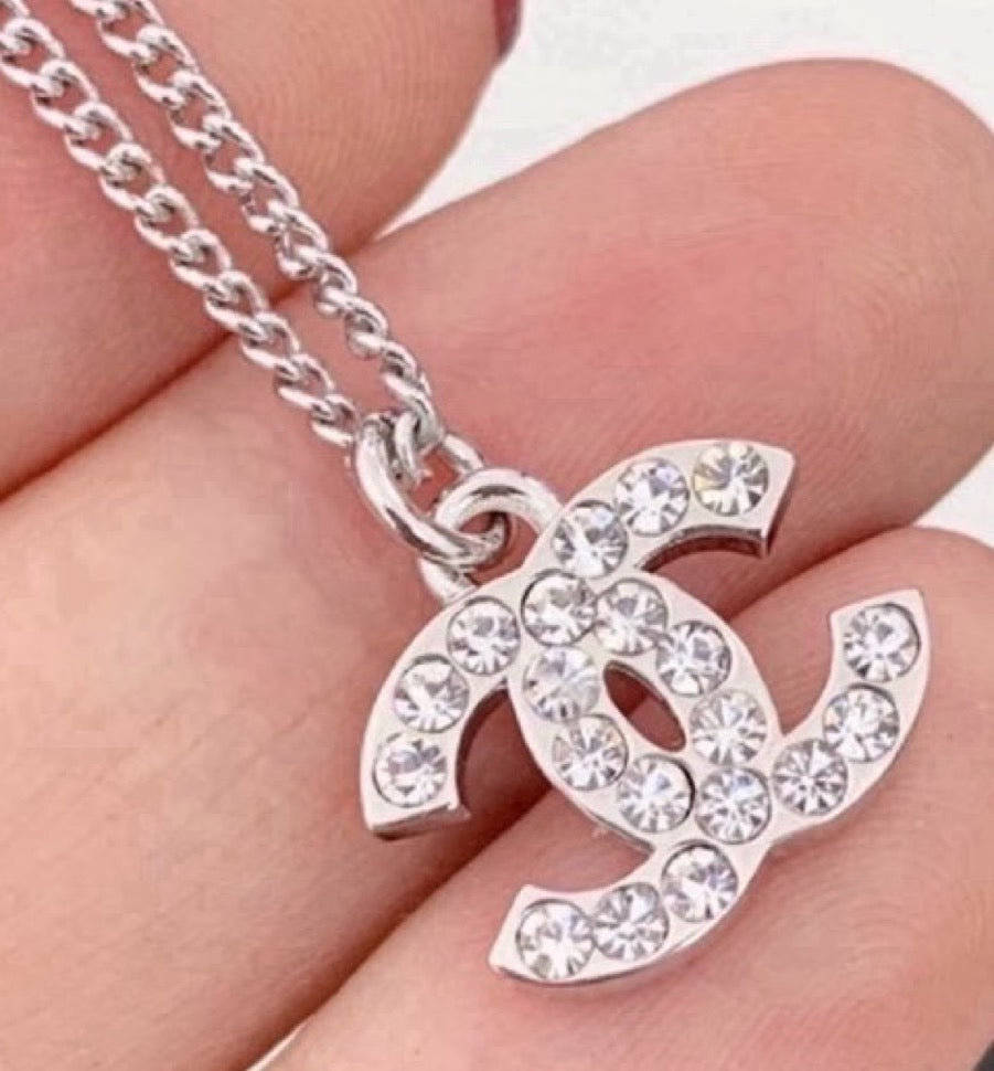 Chanel - Hyuna Necklace 11V - Silver-tone metal with clear rhinestone embellishments; the metal composition is not specified. - Silver