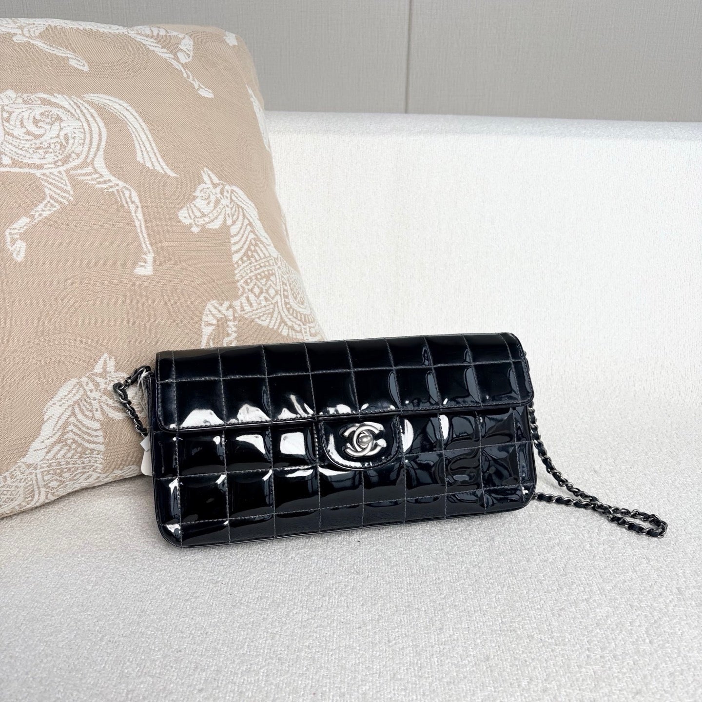 Chanel - Ice Cube Baguette Shoulder Bag - Patent leather - Black - (Small)