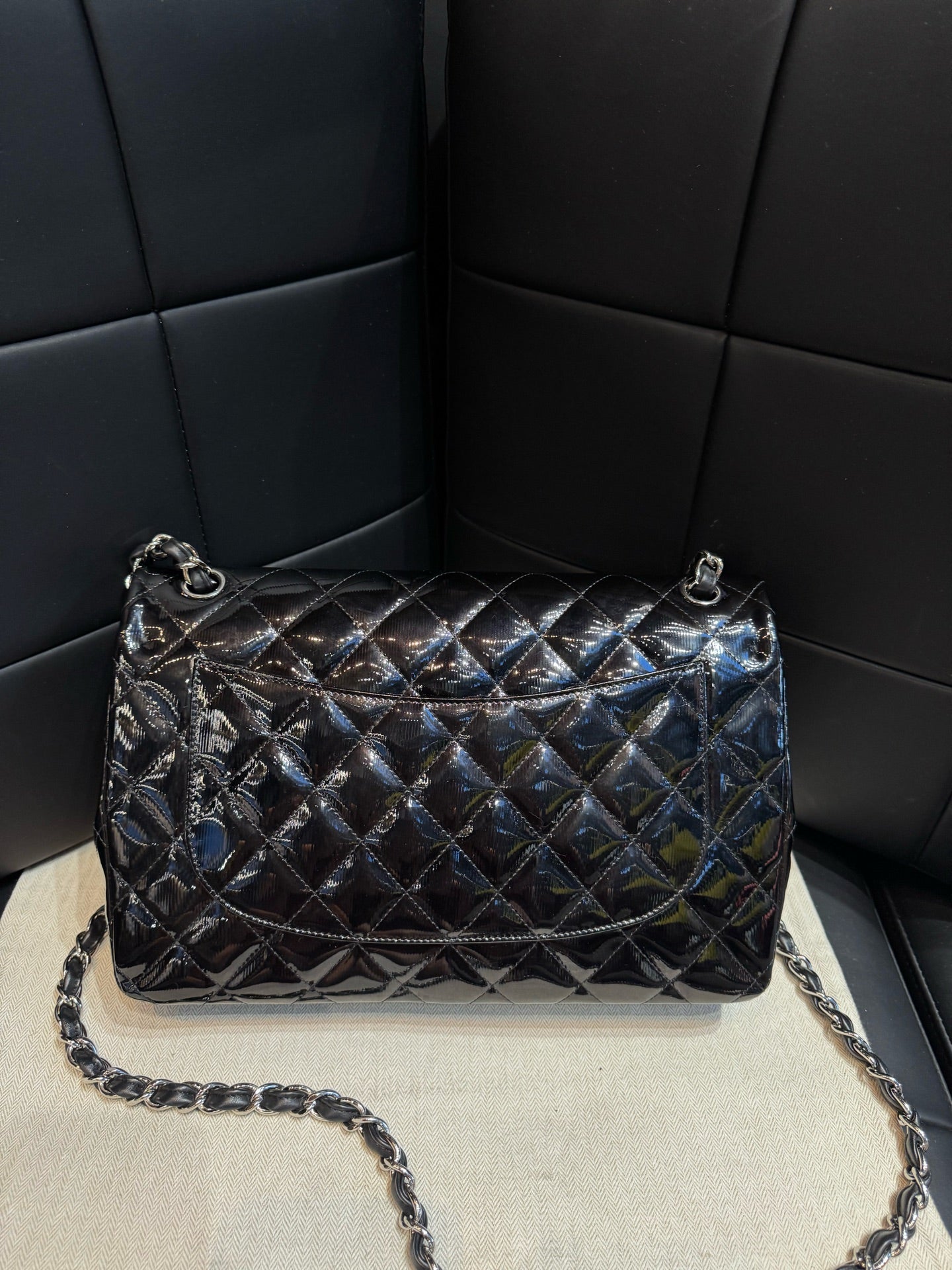 Chanel - Jumbo Double Flap - Patent leather - Black - (large)