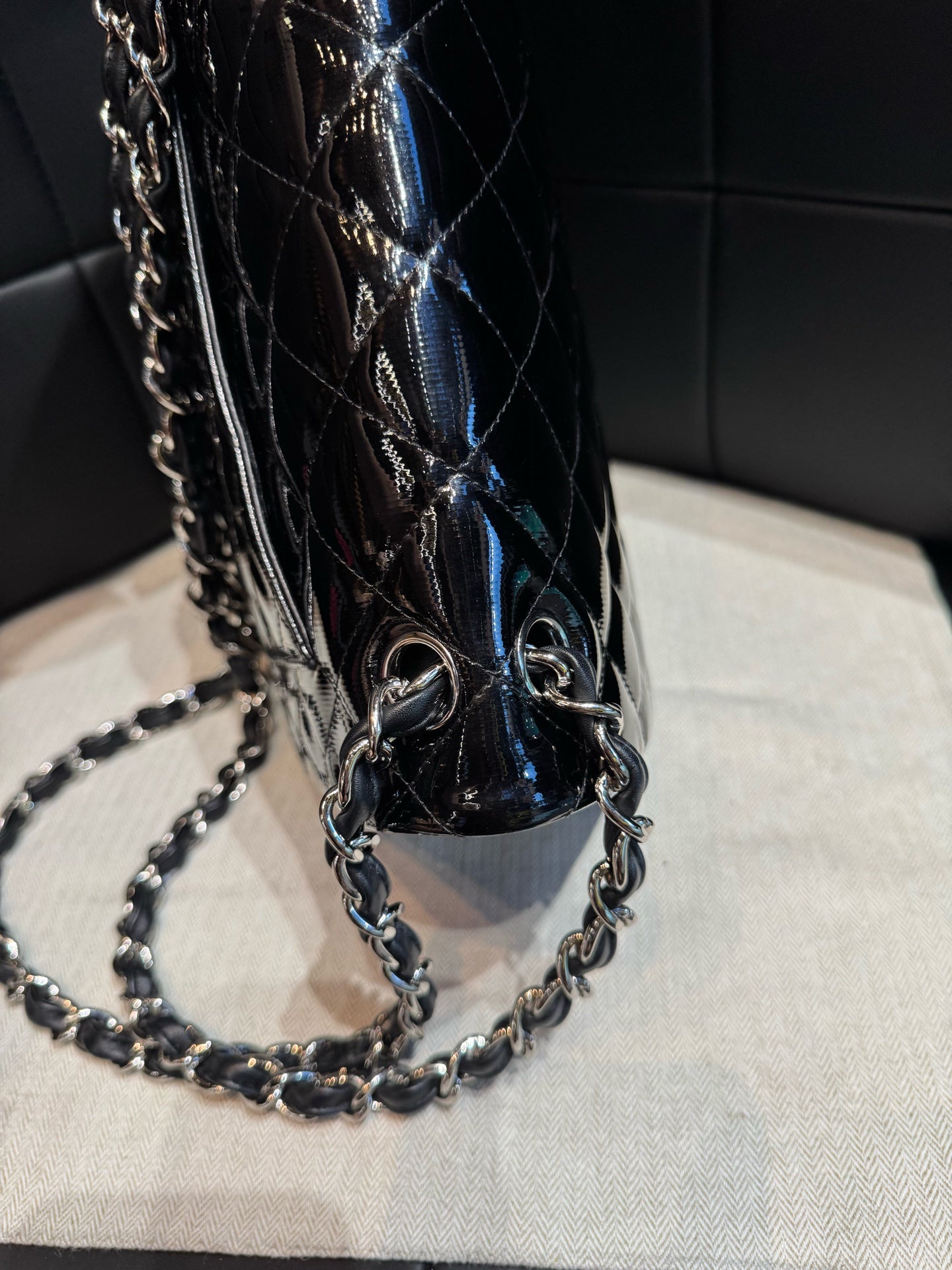 Chanel - Jumbo Double Flap - Patent leather - Black - (large)