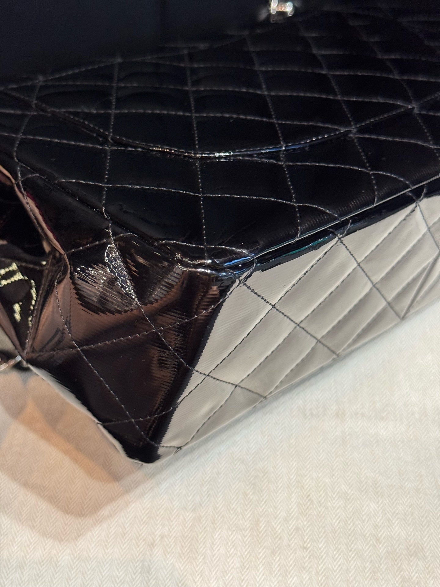 Chanel - Jumbo Double Flap - Patent leather - Black - (large)