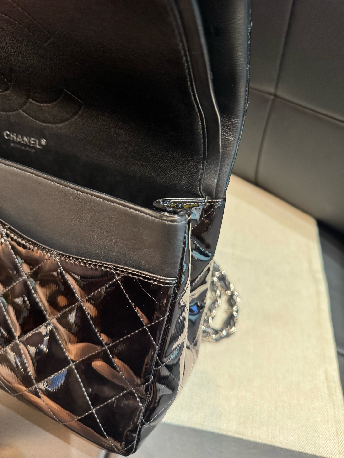 Chanel - Jumbo Double Flap - Patent leather - Black - (large)