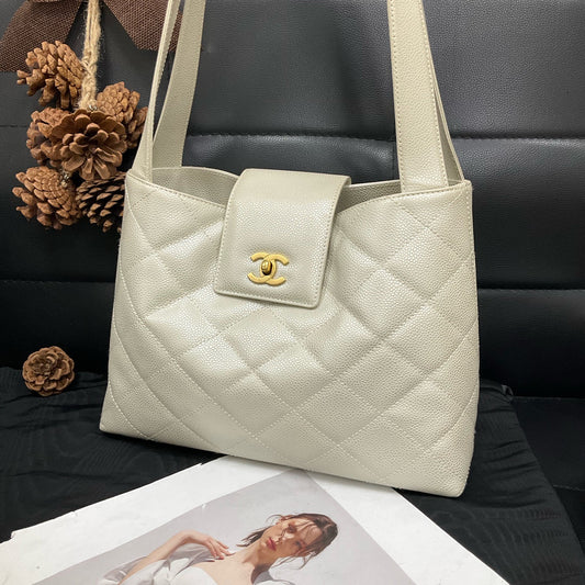 Chanel - Kelly - Leather - White - (medium)