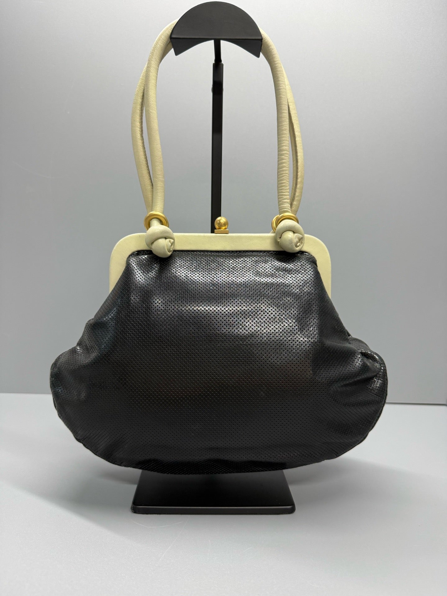Chanel - Kiss Lock Bow Bag - Leather - Multicolour - (medium)