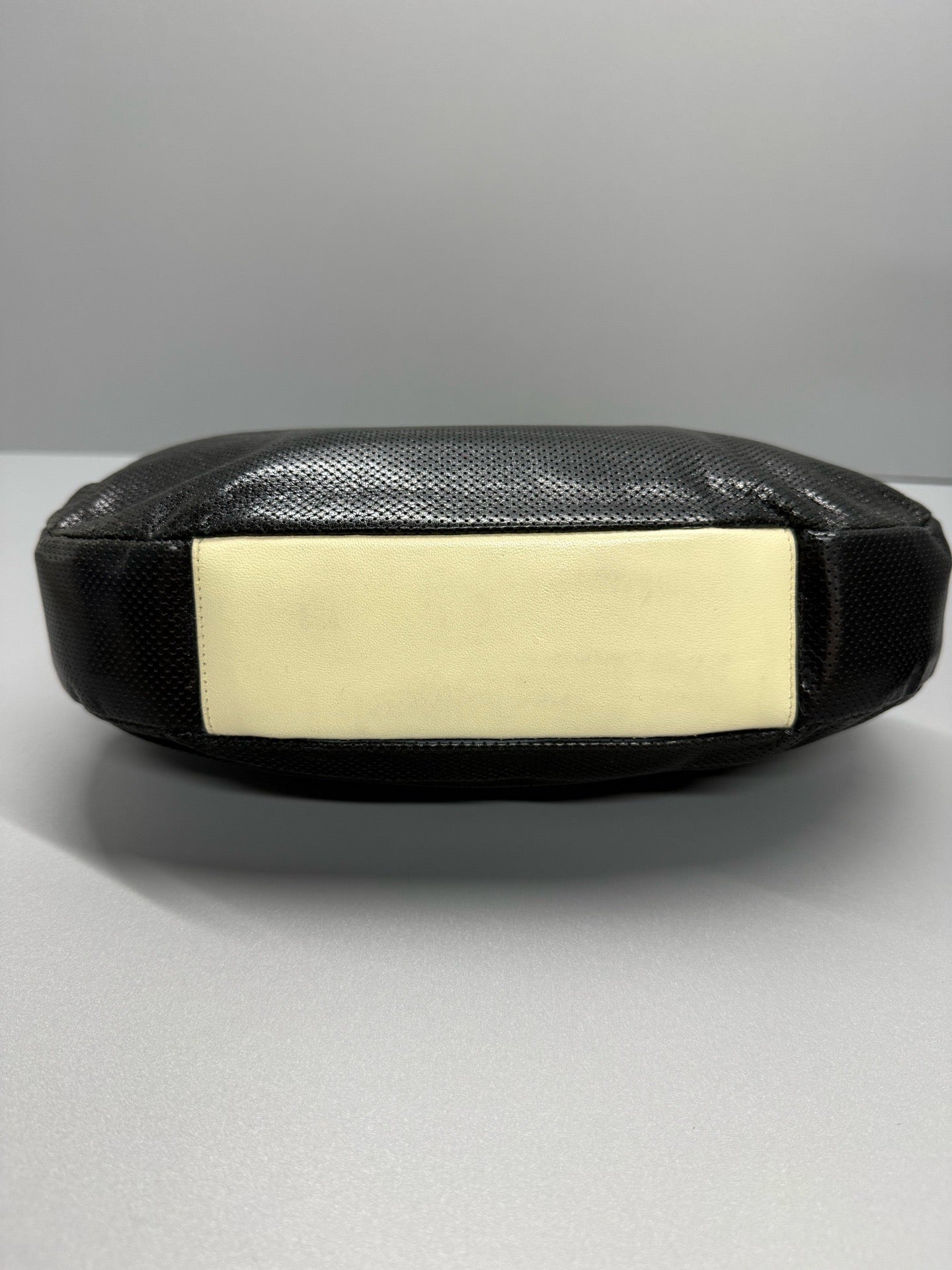 Chanel - Kiss Lock Bow Bag - Leather - Multicolour - (medium)