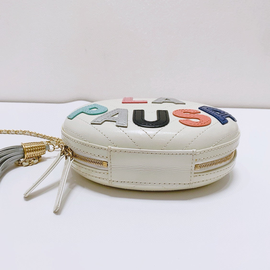 Chanel - La Pausa Limited Edition Oval Bag - Leather - White - (mini)