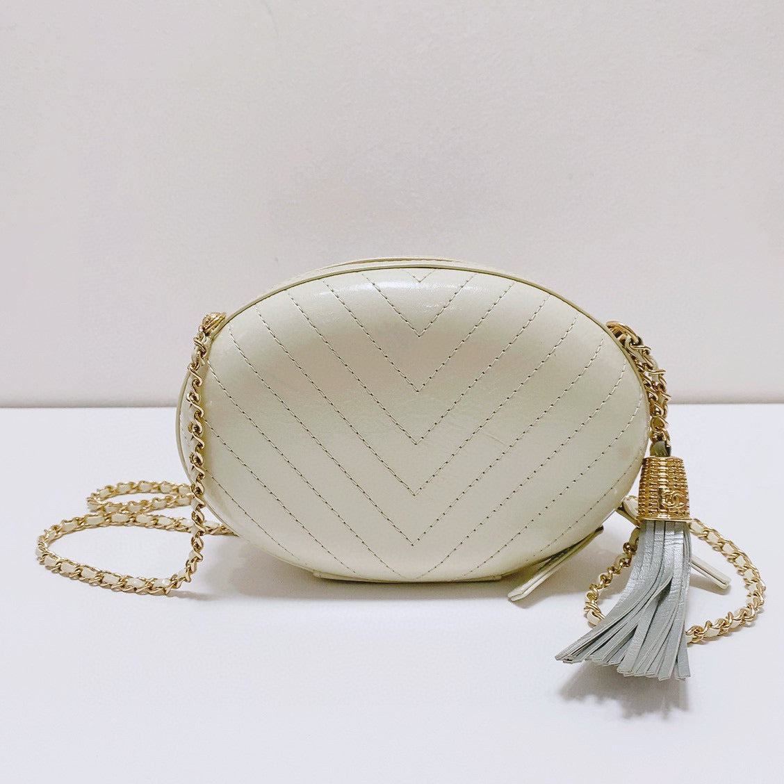 Chanel - La Pausa Oval Bag - Lambskin leather - White with Multicolour Letters - (mini)