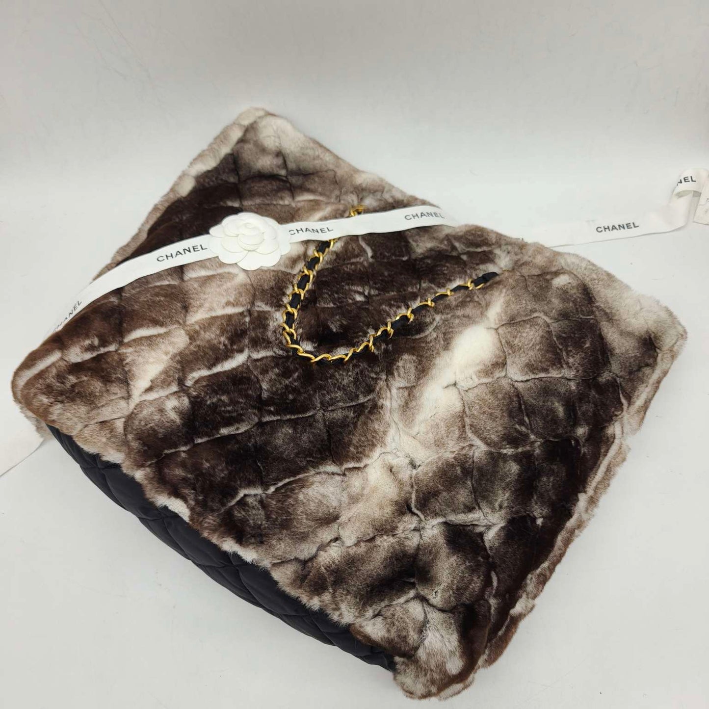 Chanel - Large Tote Bag with Pouch - Rabbit fur and Polyamide nylon with leather trim - Brown, Beige, and Black with Gold-Tone Hardware - (large)