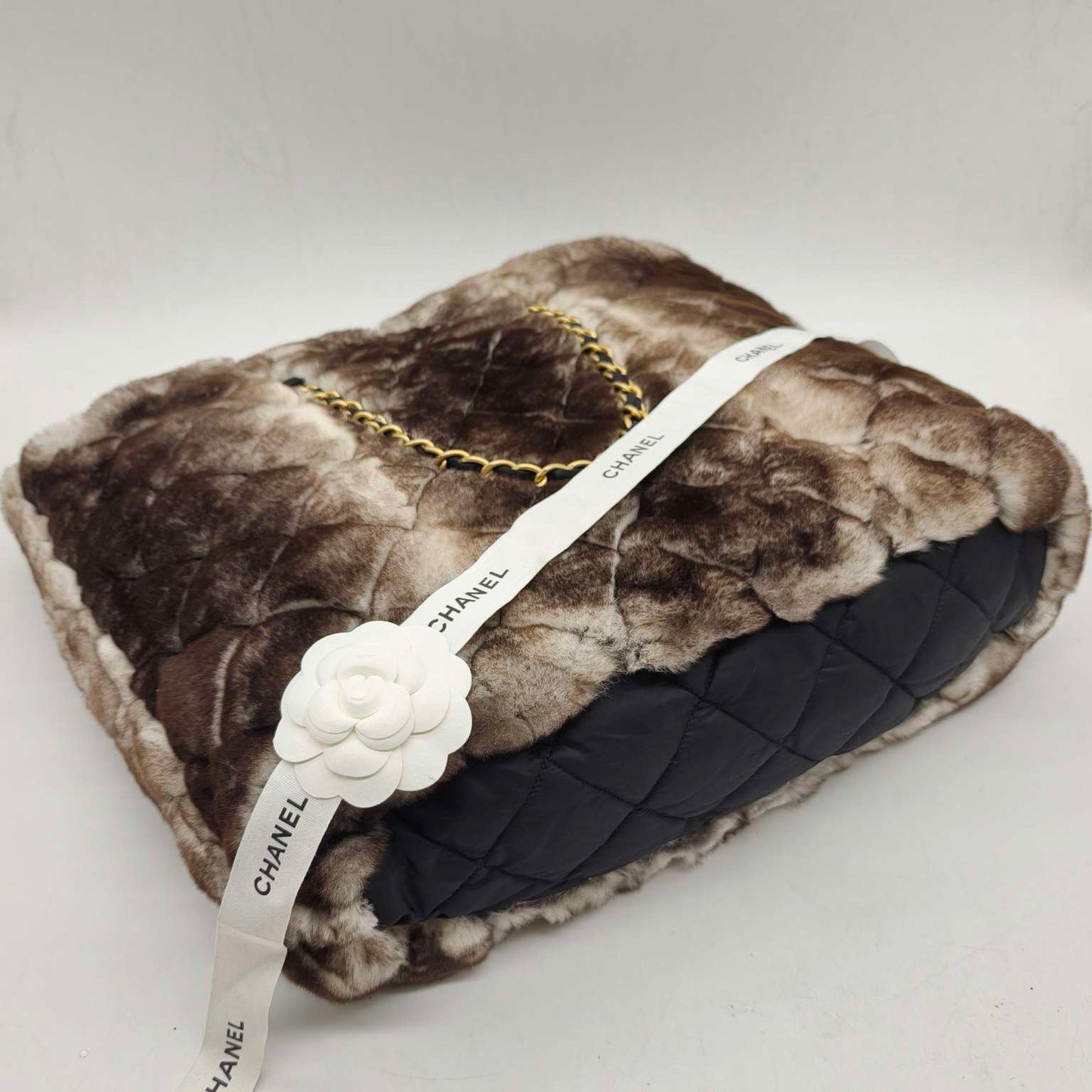 Chanel - Large Tote Bag with Pouch - Rabbit fur and Polyamide nylon with leather trim - Brown, Beige, and Black with Gold-Tone Hardware - (large)