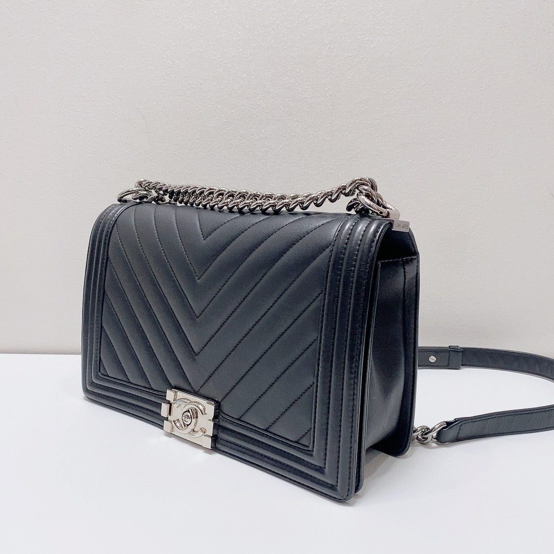 Chanel - Le Boy - Leather - Black