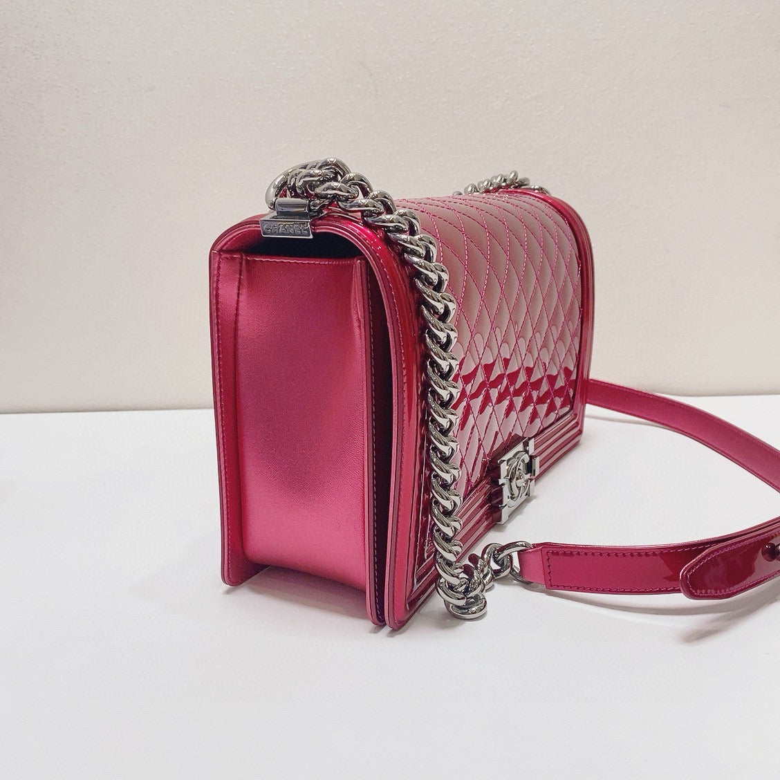 Chanel - Le Boy - Patent leather - Pink