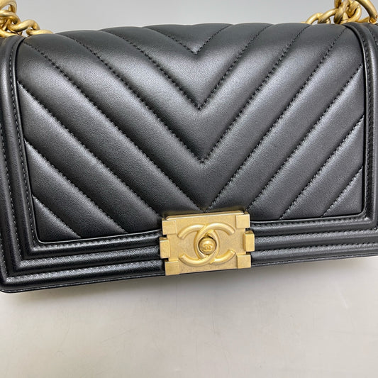 Chanel - Le Boy - Calfskin - Black - (medium)