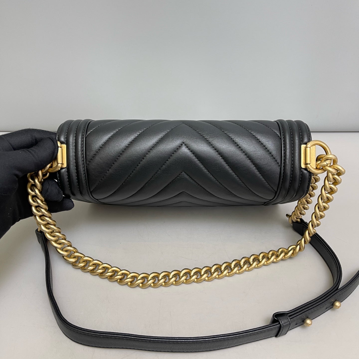 Chanel - Le Boy - Calfskin - Black - (medium)