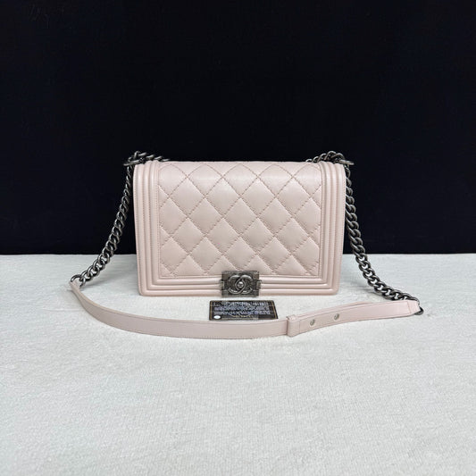 Chanel - Le Boy - Calfskin leather - Pink with Ruthenium-Tone Hardware - (Large)