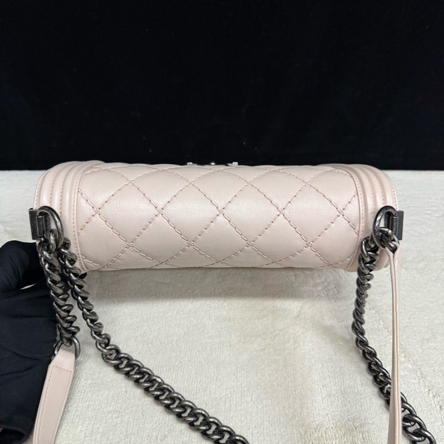 Chanel - Le Boy - Calfskin leather - Pink with Ruthenium-Tone Hardware - (Large)