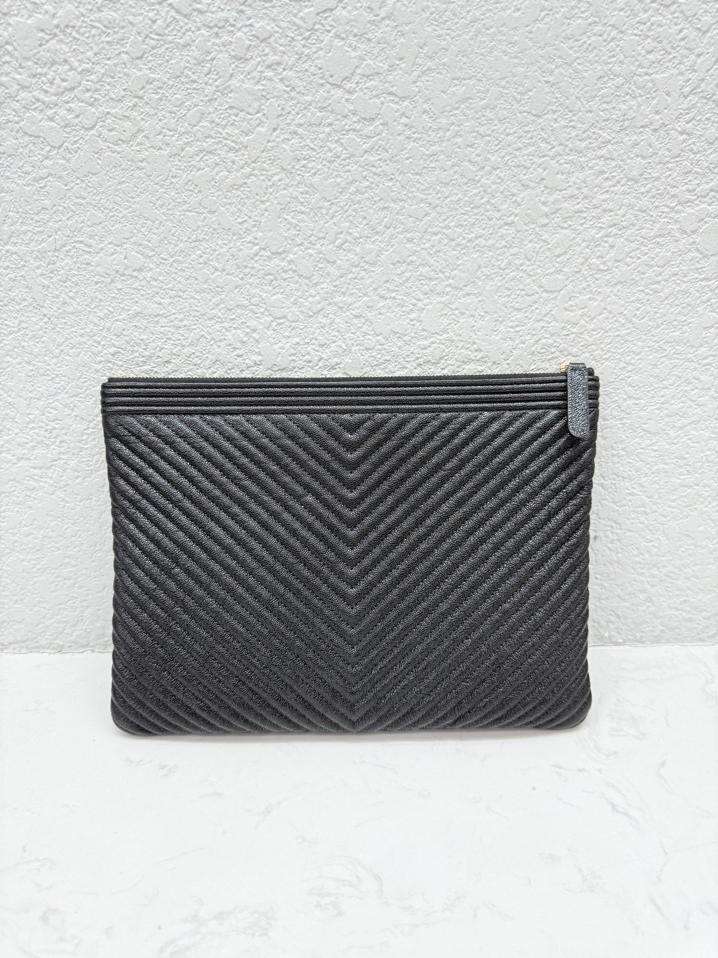 Chanel - Le Boy Clutch - Grained leather - Black - (Medium)