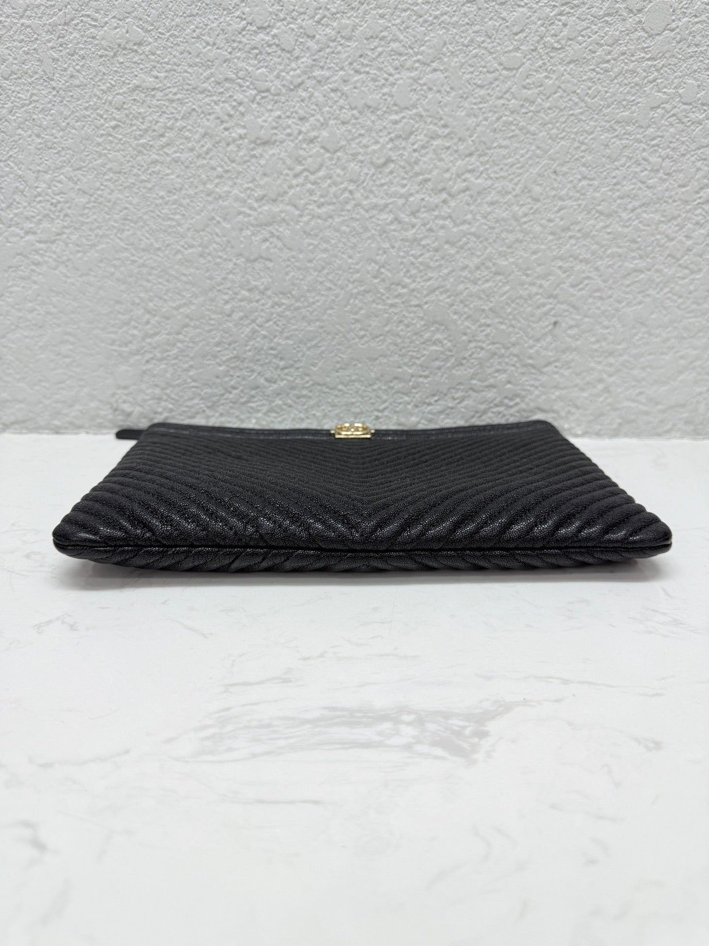 Chanel - Le Boy Clutch - Grained leather - Black - (Medium)