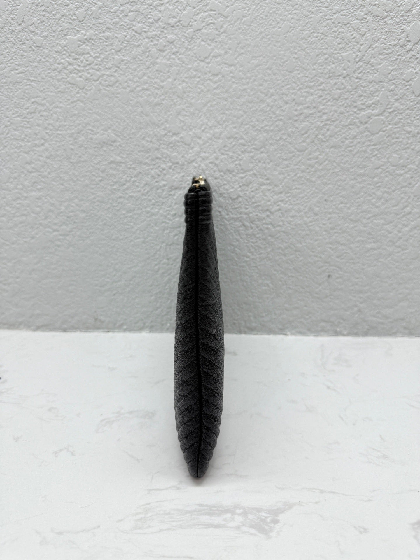 Chanel - Le Boy Clutch - Grained leather - Black - (Medium)