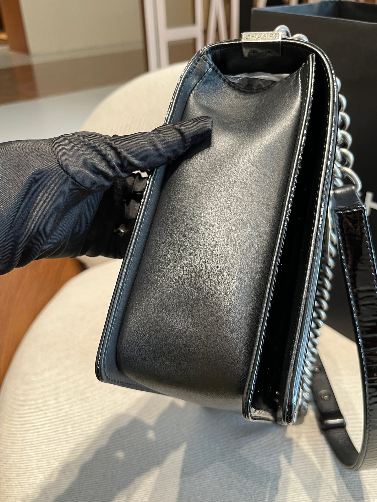 Chanel - Le Boy Large - Patent leather - Black - (large)