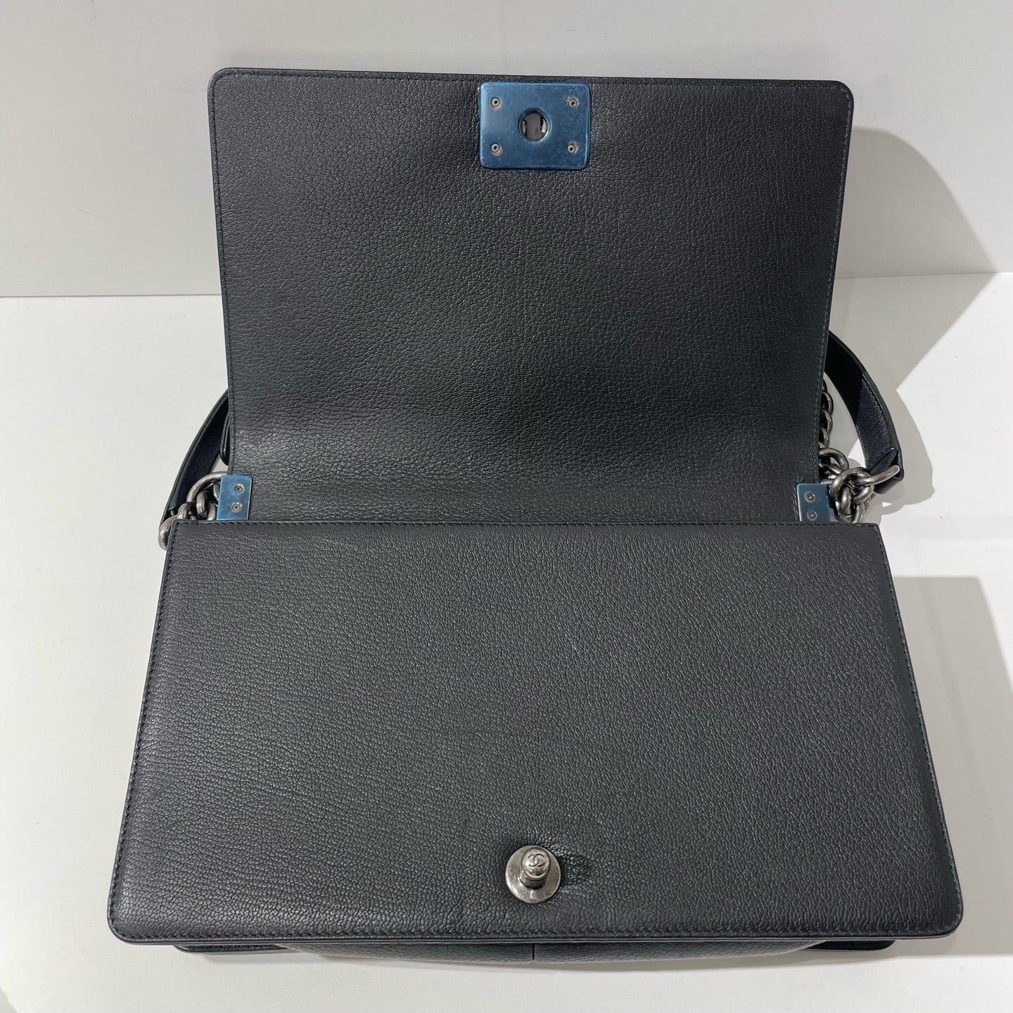 Chanel - Le Boy - Leather - Black - (Large)