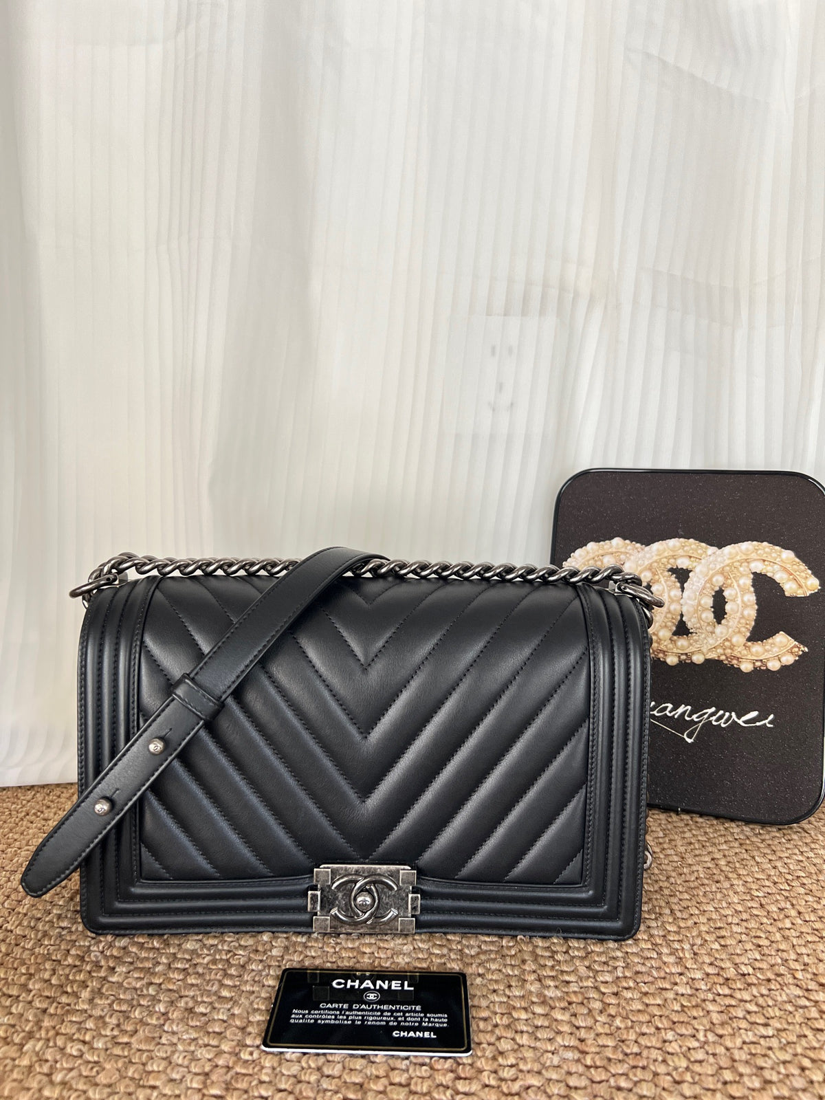Chanel - Le Boy - Leather - Black - (medium)