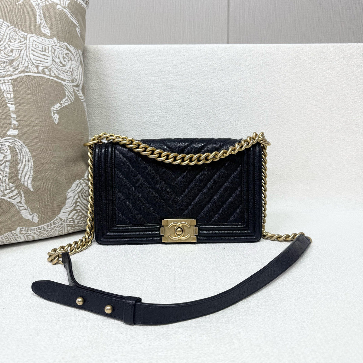 Chanel - Le Boy - Leather - Black - (medium)
