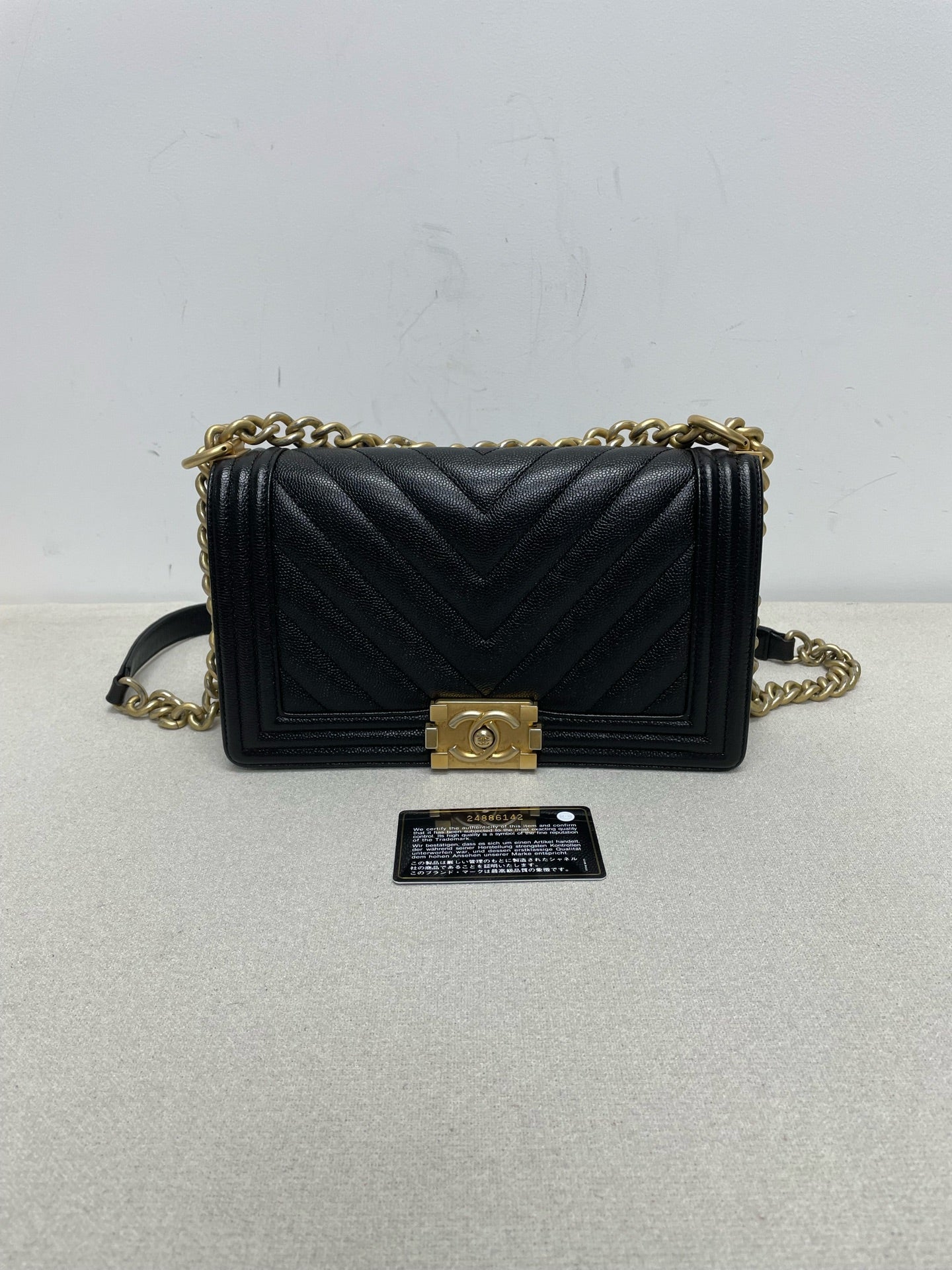 Chanel - Le Boy - Leather - Black - (medium)