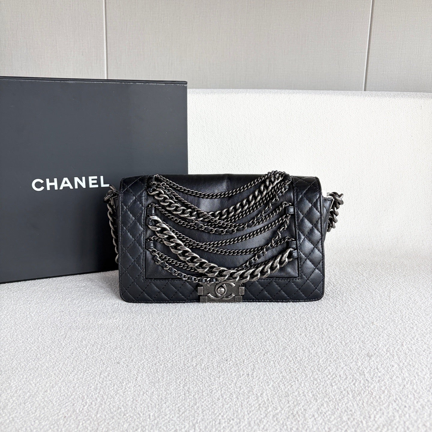 Chanel - Le Boy - Leather - Black - (medium)