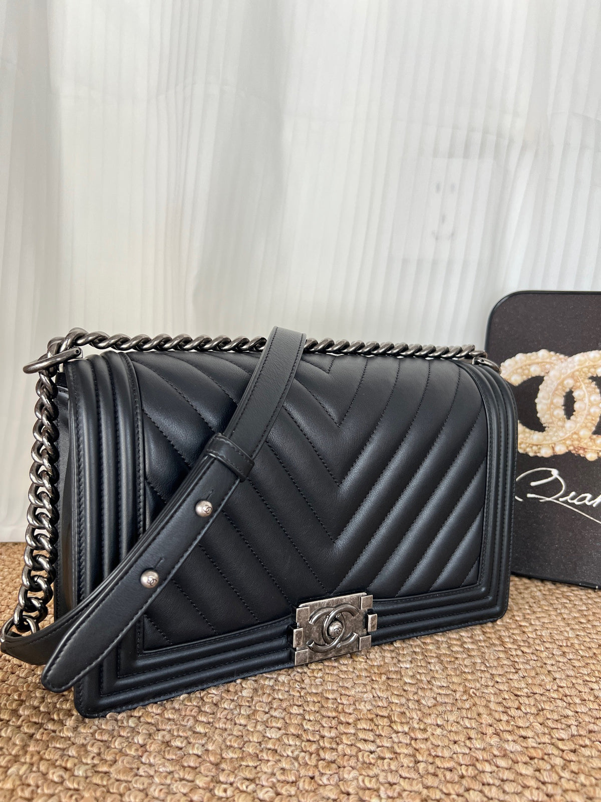 Chanel - Le Boy - Leather - Black - (medium)