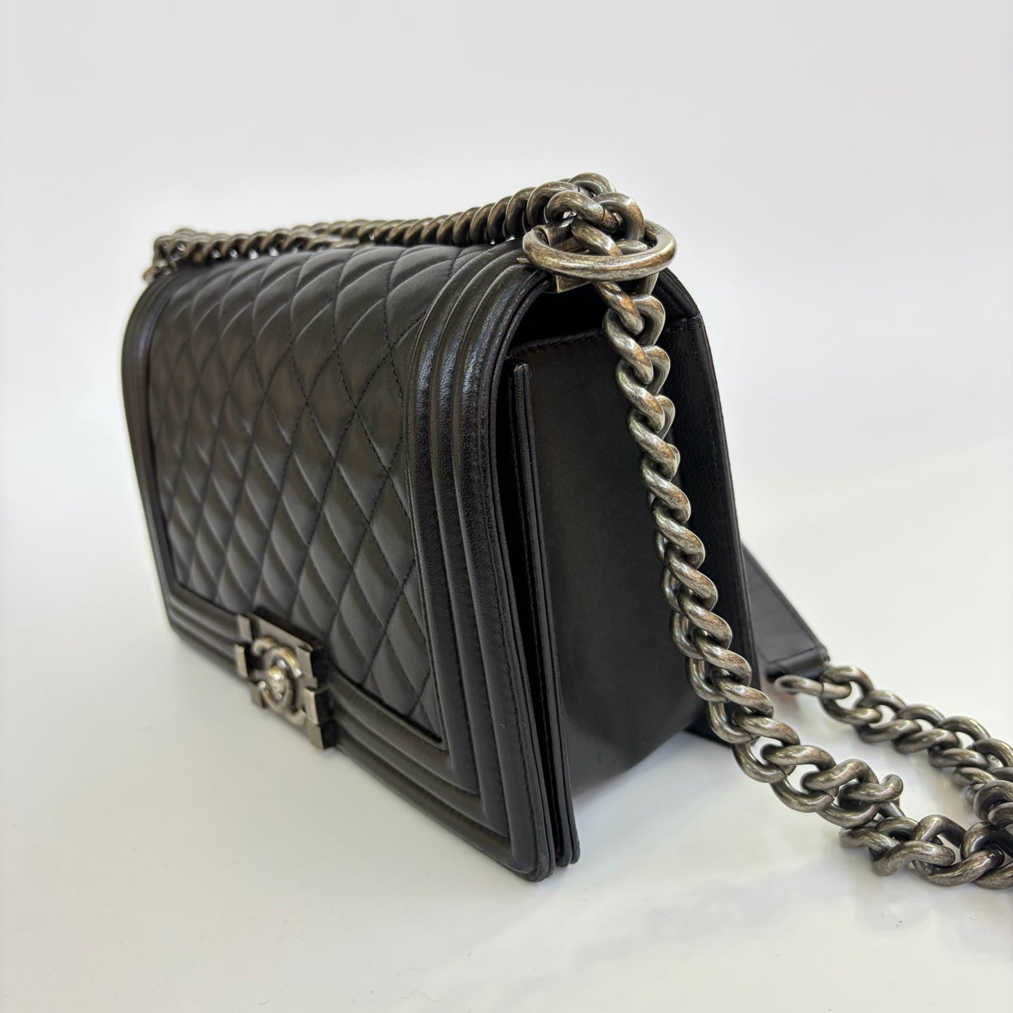 Chanel - Le Boy - Leather - Black - (medium)