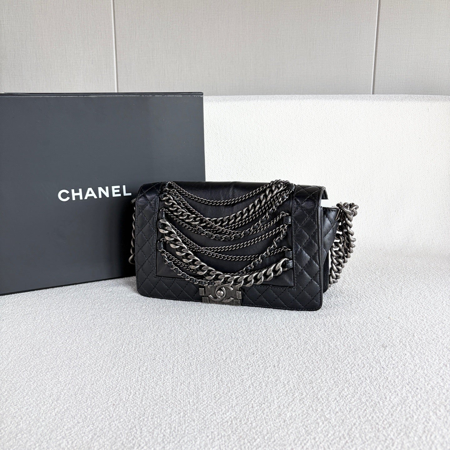Chanel - Le Boy - Leather - Black - (medium)