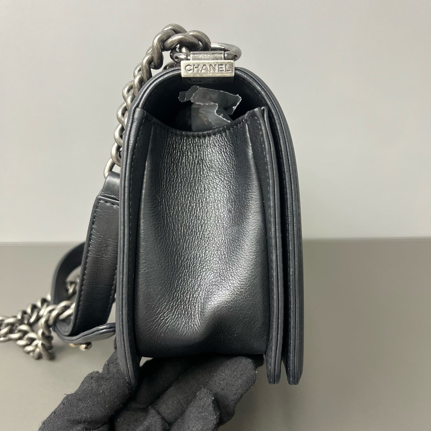 Chanel - Le Boy - Leather - Black - (Medium)